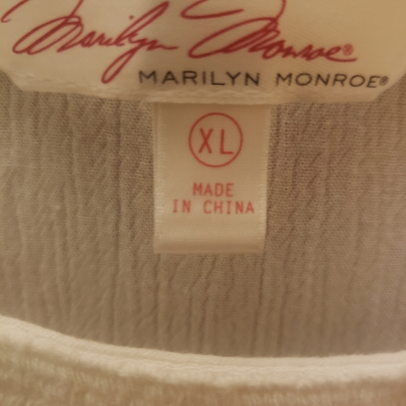 Marilyn Monroe Top! - Picture 6 of 6